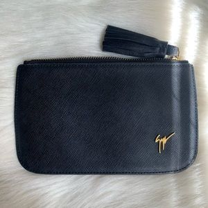 Giuseppe tassel clutch